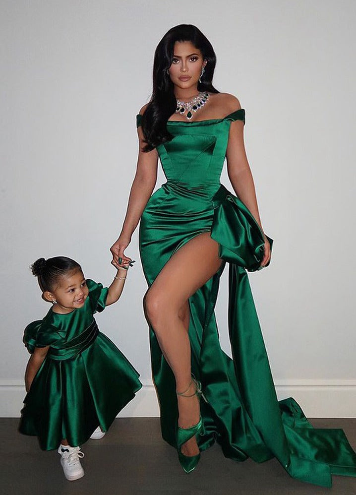 Dark Green Mother Daughter Matching Gowns MGD166