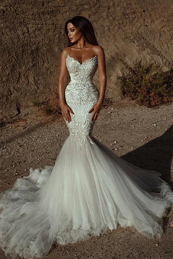 Trendy Open Back Mermaid V-neck Lace Applique Bridal Gown TWA016