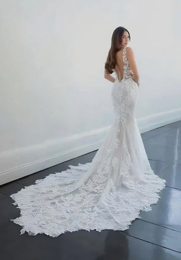 Trendy Mermaid V-neck Lace Bridal Gowns TWA114