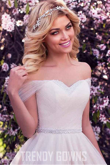 Trendy Off-the-shoulder Neckline A-line Wedding Gown TWA2152