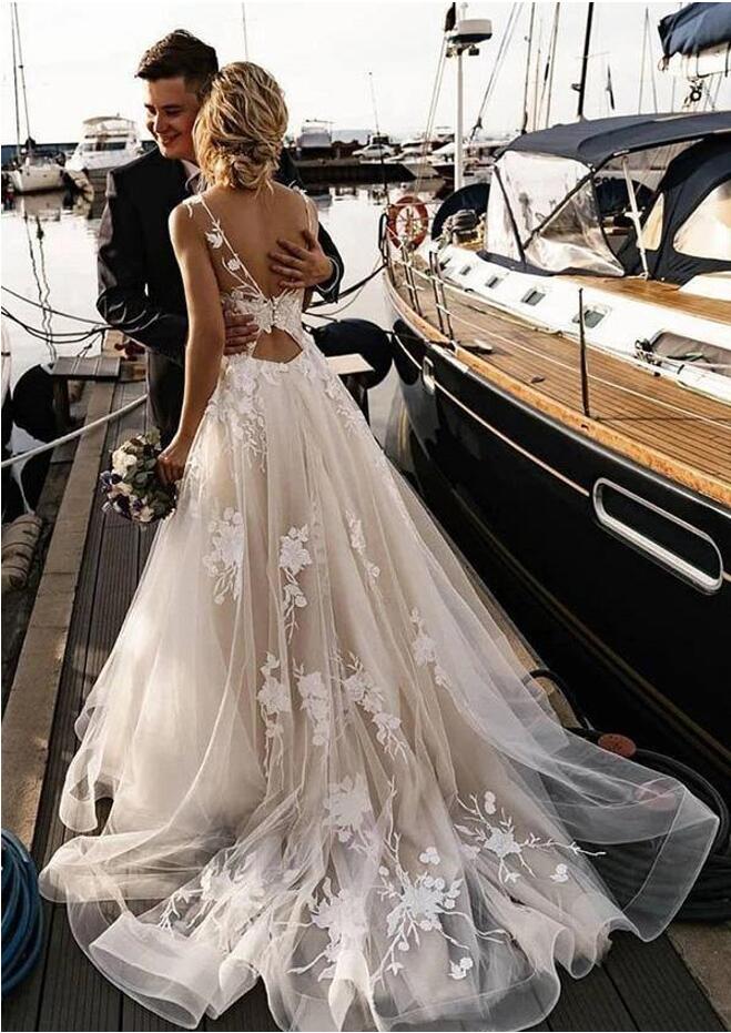 Trendy A-line Applique Beach Backless Wedding Gown TWA4672