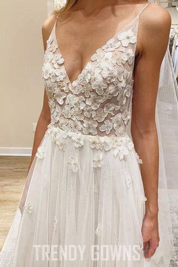 Trendy V Neck Appliques Flowers Wedding Gown TWA4762